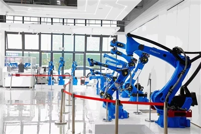 Atsargumo priemonės suvirinimo robotas taikymo priežiūra